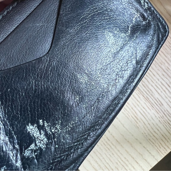 ALEXANDER MCQUEEN Ribcage Embossed Black Leather Card Holder - Picture 5 of 9